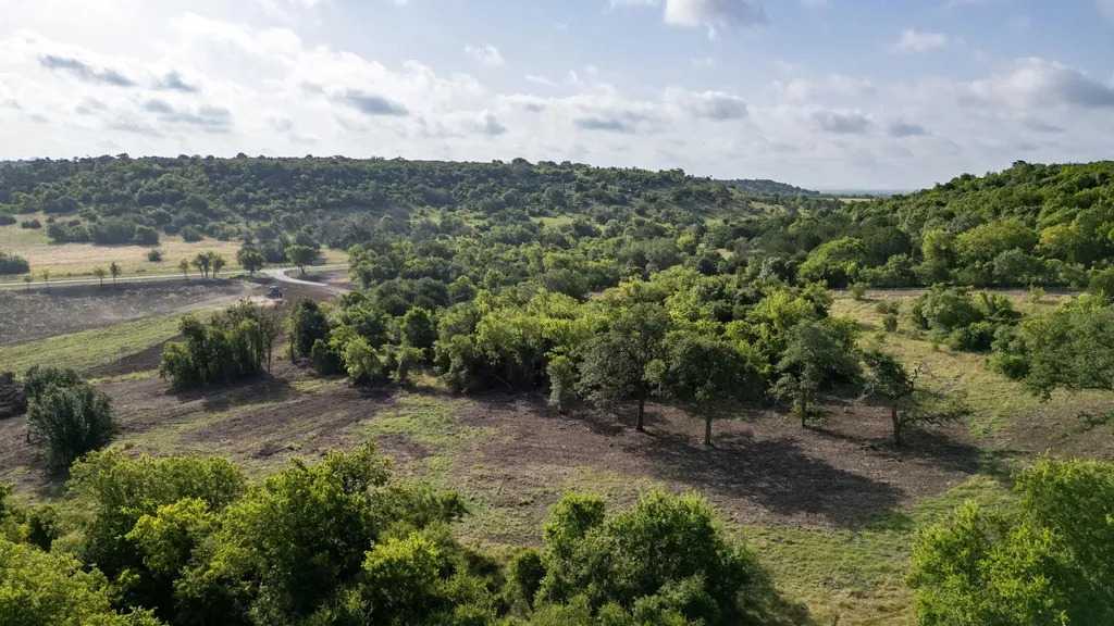 101 Fm-1047 Hamilton TX 76880