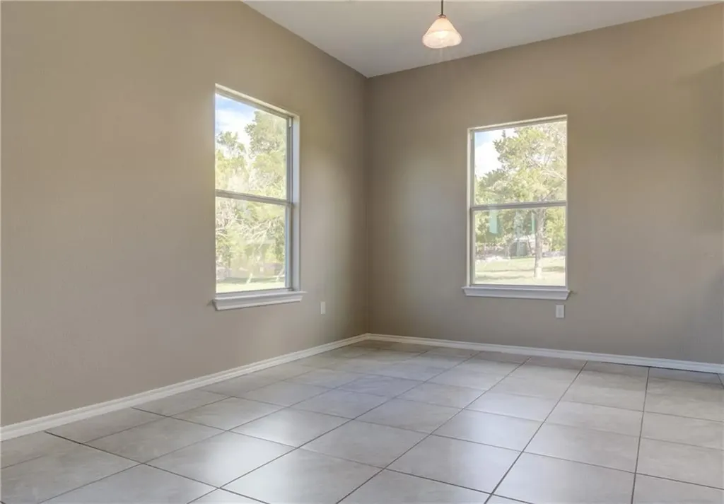 135 Valle Verde Drive Del Valle TX 78617