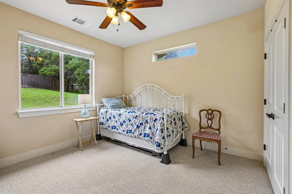1058 Daviot Drive Spicewood TX 78669