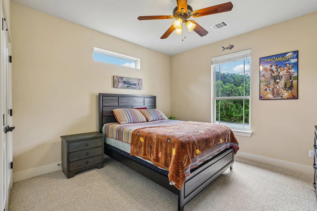 1058 Daviot Drive Spicewood TX 78669