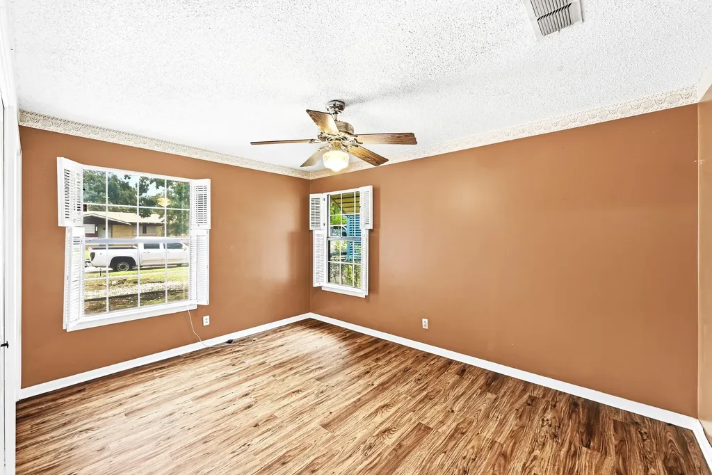 1304 Harrison Lane Austin TX 78742