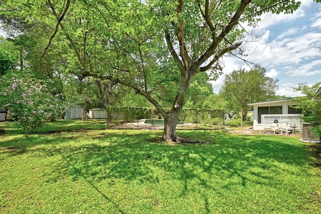 1304 Harrison Lane Austin TX 78742