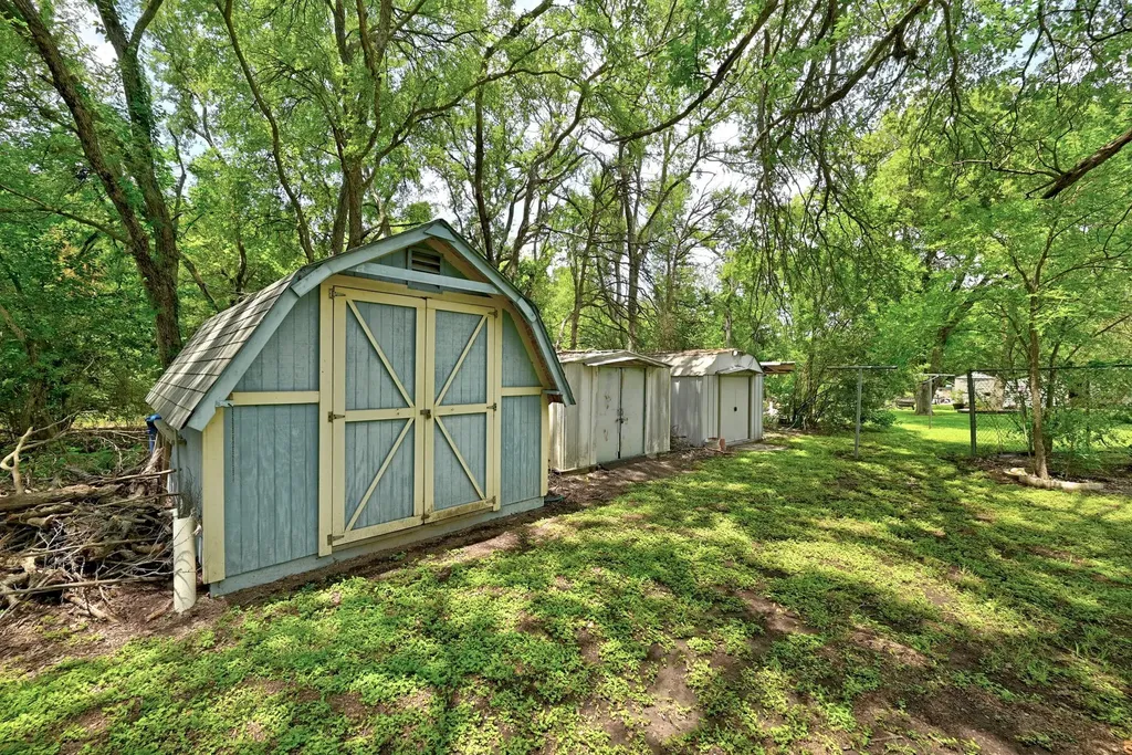 1304 Harrison Lane Austin TX 78742