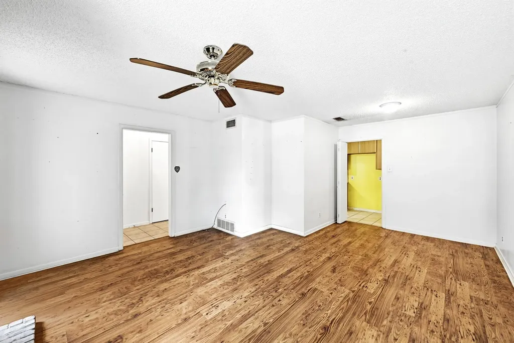 1304 Harrison Lane Austin TX 78742