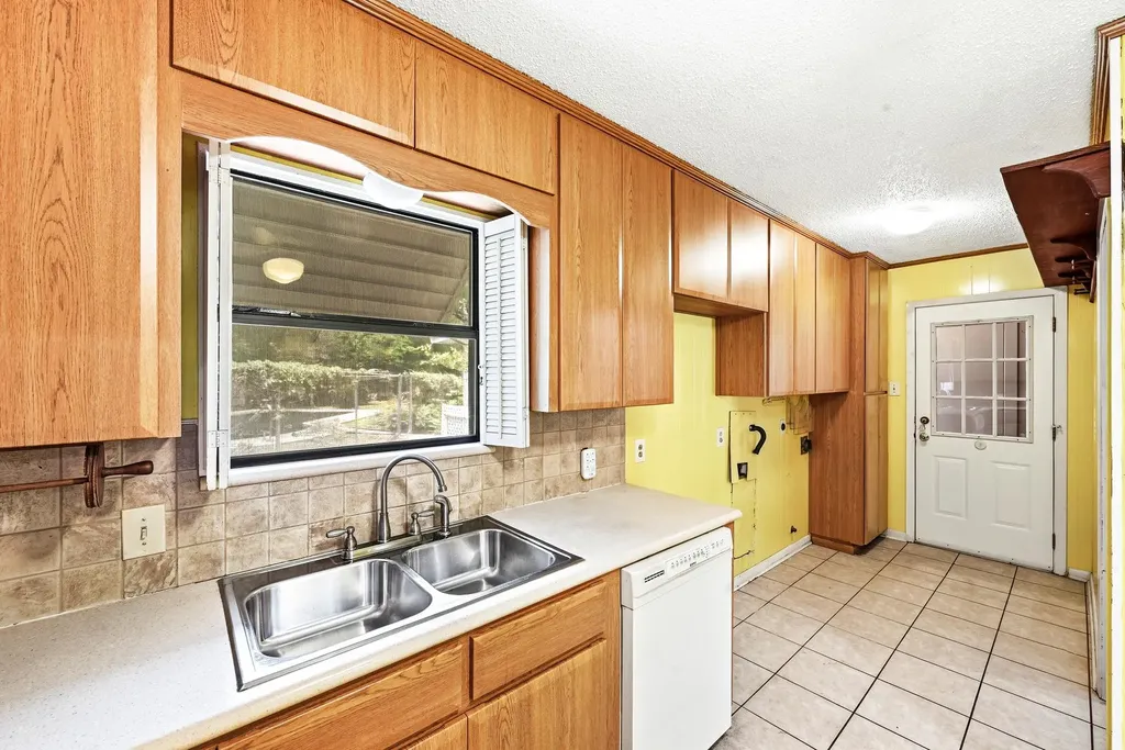 1304 Harrison Lane Austin TX 78742