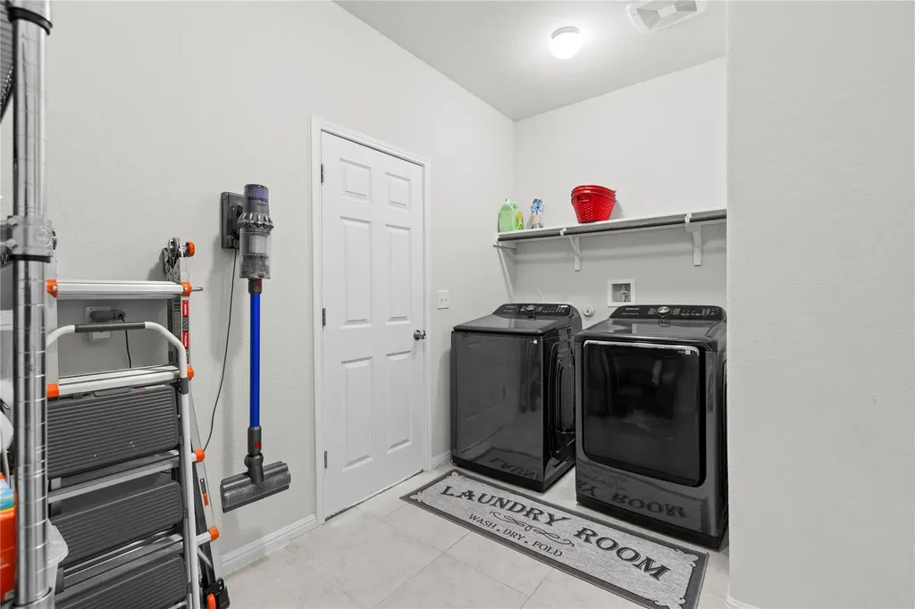 516 Arrowhead Vine Street Leander TX 78641
