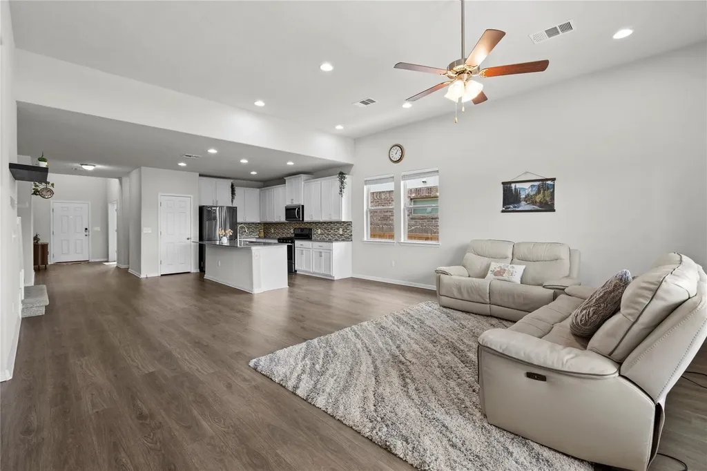 516 Arrowhead Vine Street Leander TX 78641