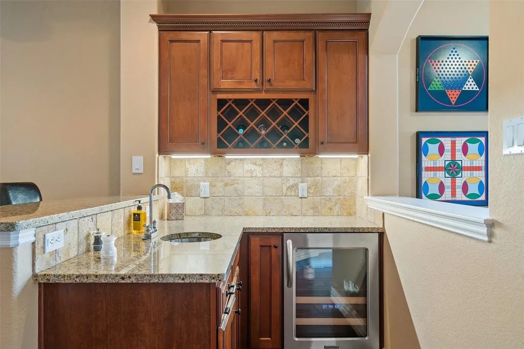 118 Bridgepoint Drive Kingsland TX 78639
