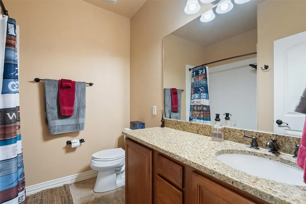 118 Bridgepoint Drive Kingsland TX 78639