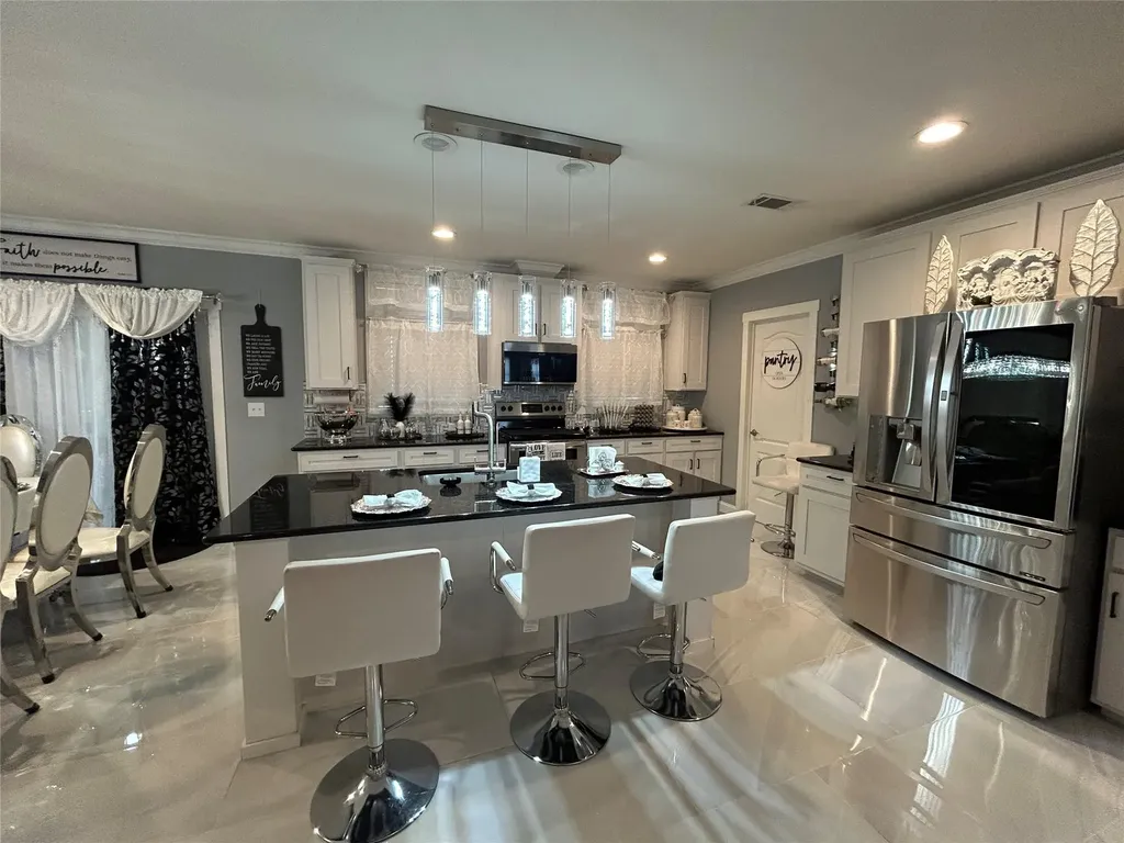 249 Hershal Lane Cedar Creek TX 78612