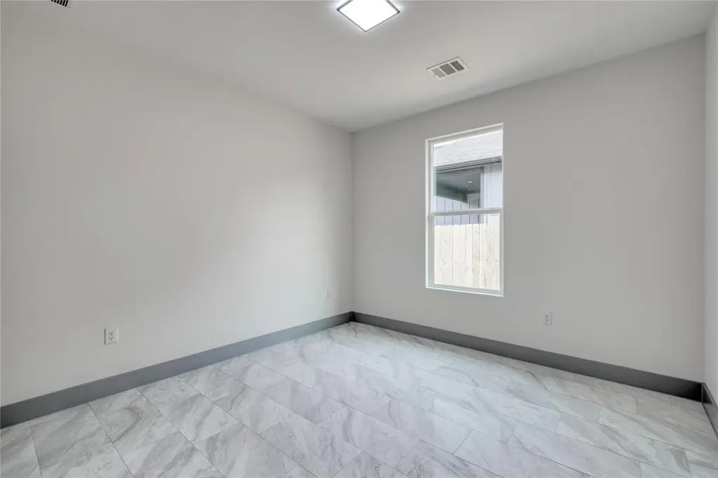 204 Washington Street Elgin TX 78621