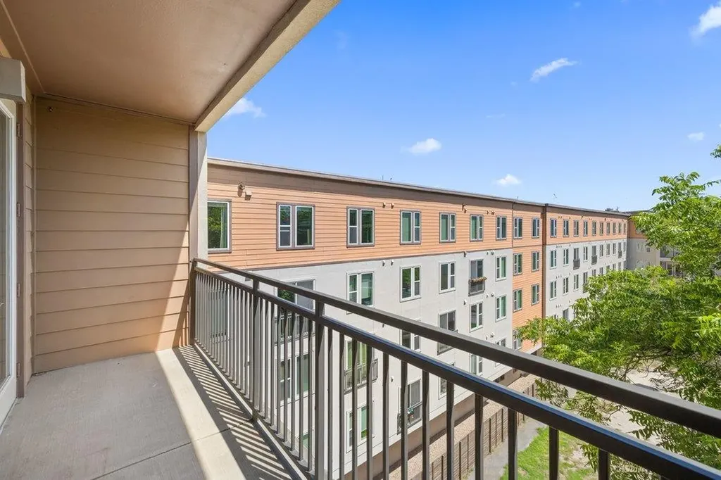 1900 Barton Springs Road Austin TX 78704