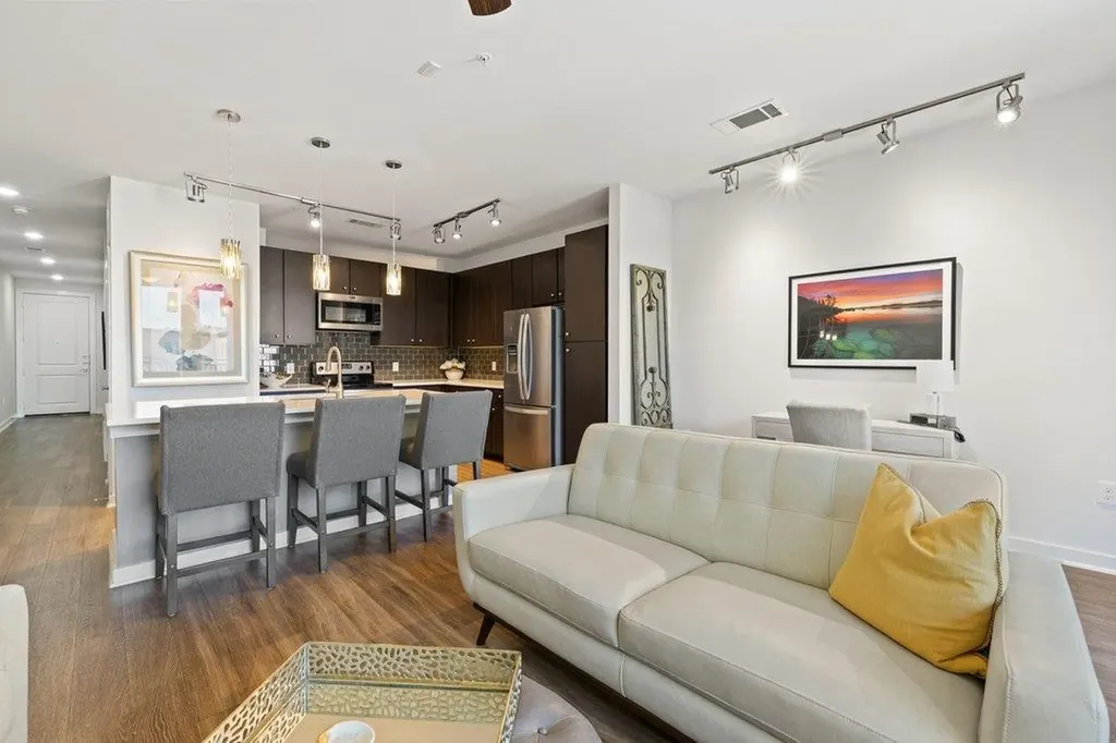 1900 Barton Springs Road Austin TX 78704