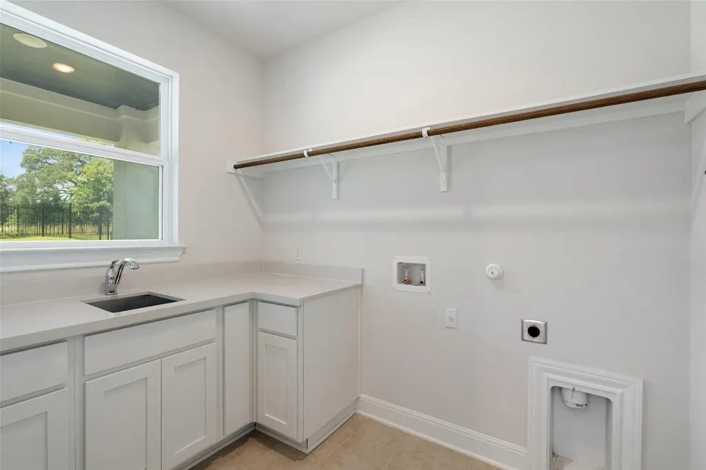 159 Fireside Road Austin TX 78737