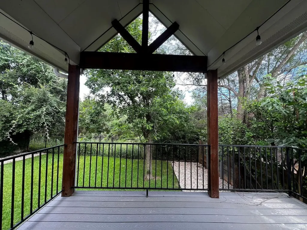 12513 Palfrey Drive Austin TX 78727