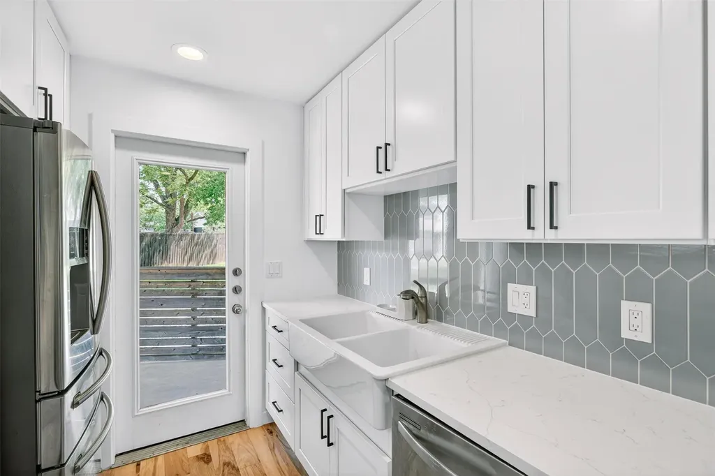 3005 Birdwood Circle Austin TX 78704