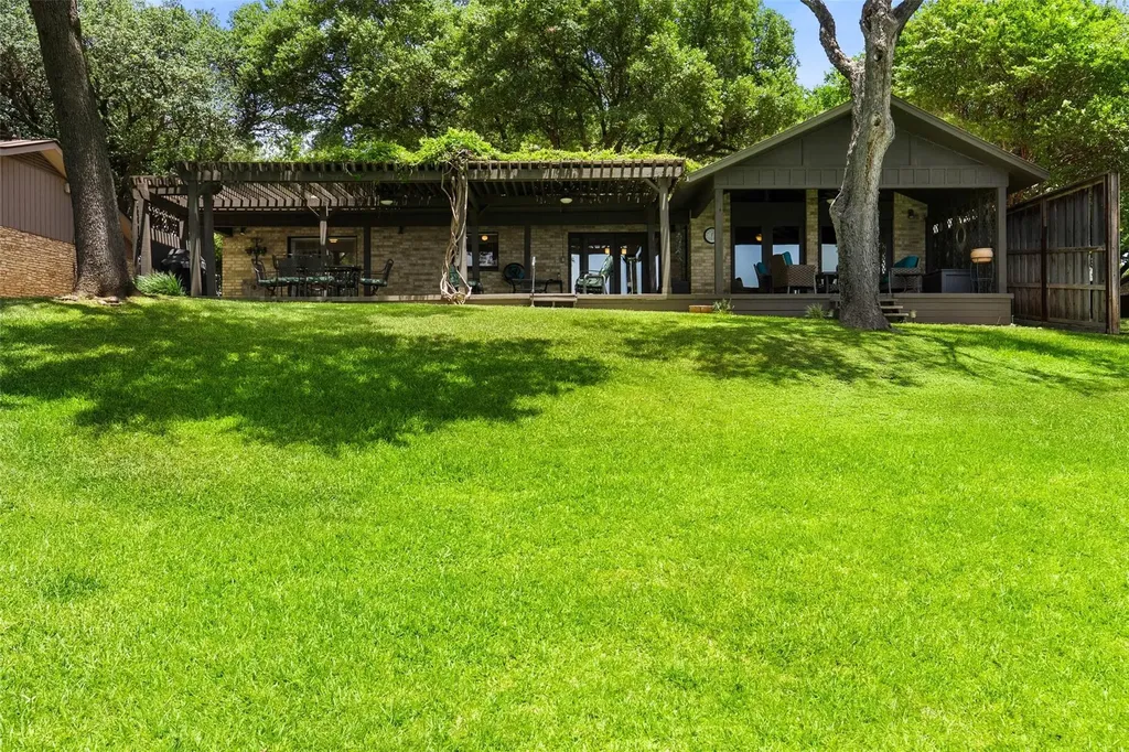 141 Perry Lane Kingsland TX 78639