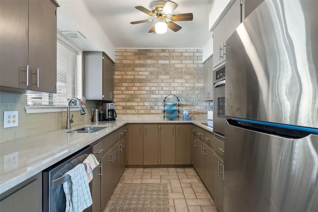 141 Perry Lane Kingsland TX 78639