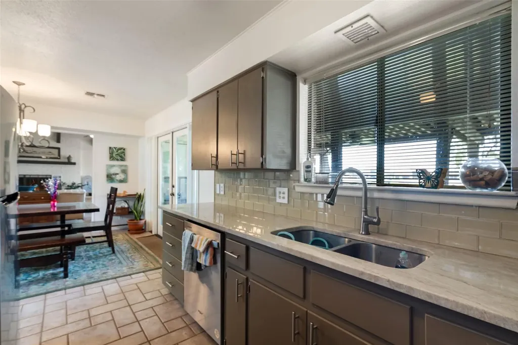 141 Perry Lane Kingsland TX 78639