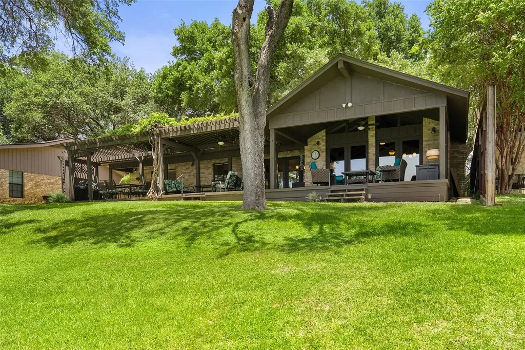 141 Perry Lane Kingsland TX 78639