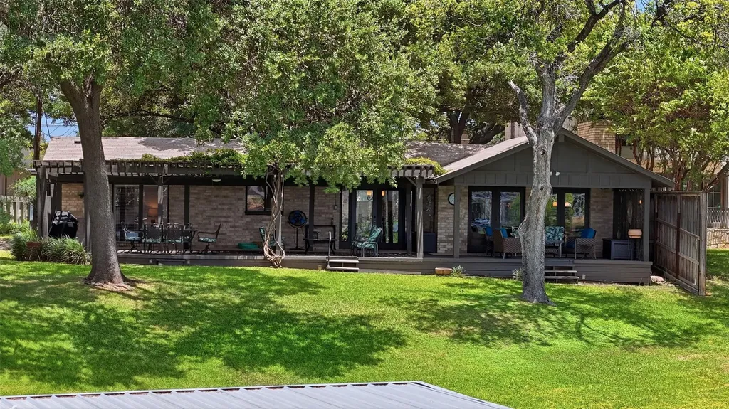 141 Perry Lane Kingsland TX 78639