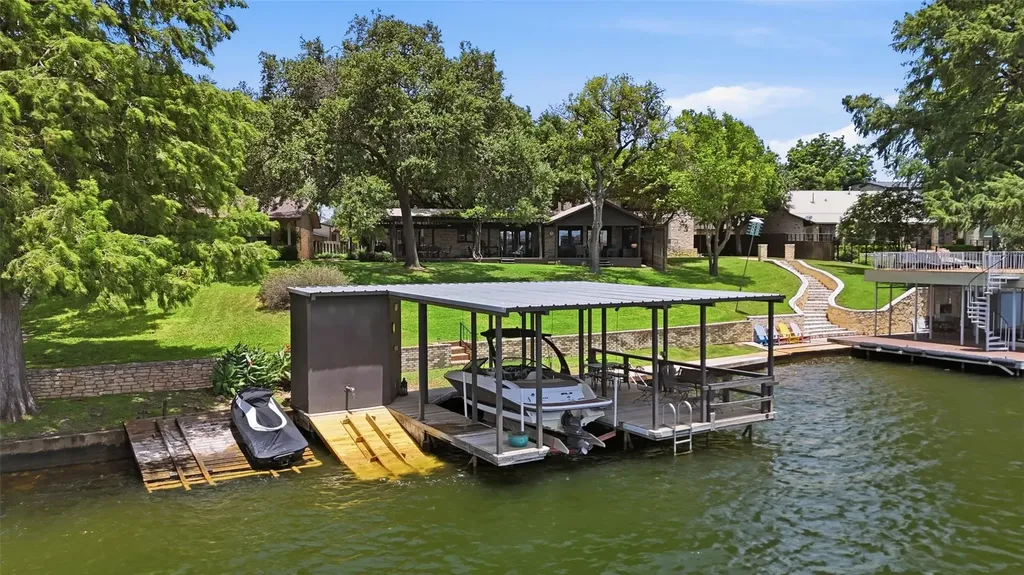 141 Perry Lane Kingsland TX 78639