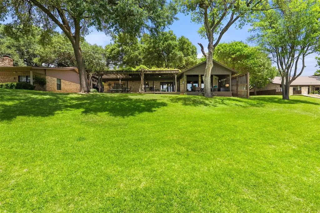 141 Perry Lane Kingsland TX 78639
