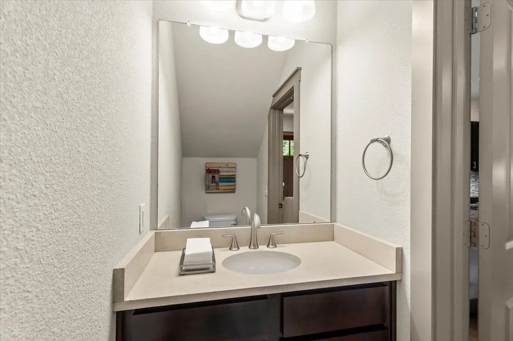 2520 Bluebonnet Lane Austin TX 78704
