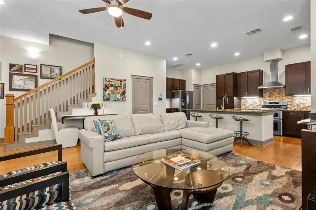 2520 Bluebonnet Lane Austin TX 78704