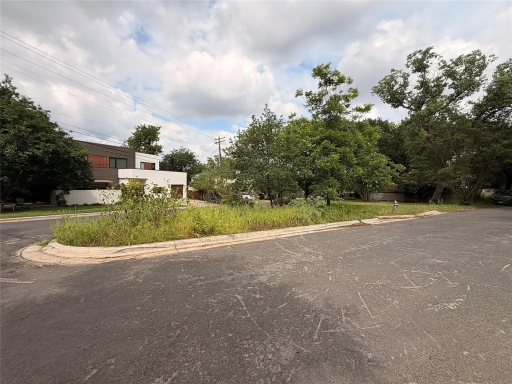 1807 W 39th Street Austin TX 78731