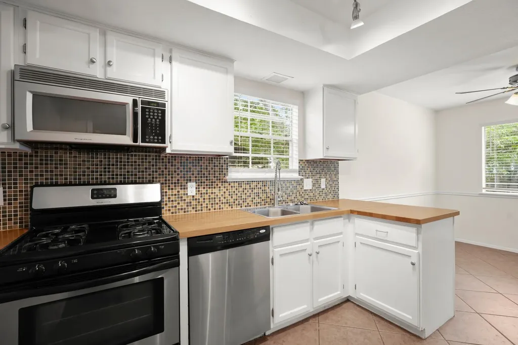 11709 Sterlinghill Drive Austin TX 78758