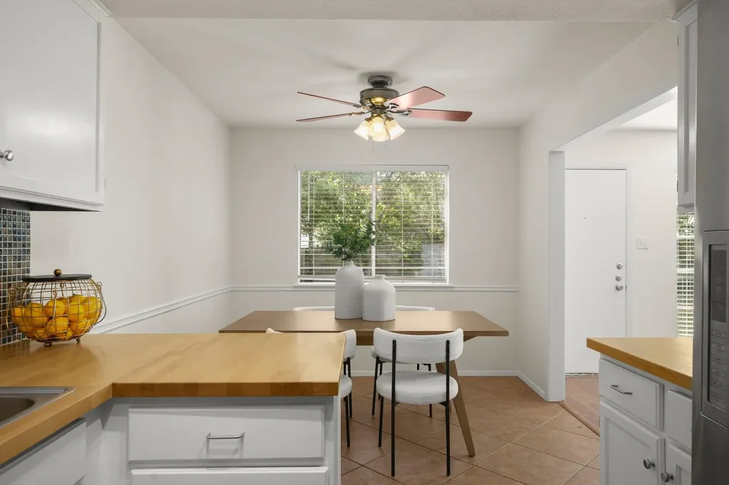 11709 Sterlinghill Drive Austin TX 78758