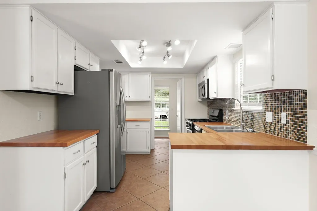 11709 Sterlinghill Drive Austin TX 78758
