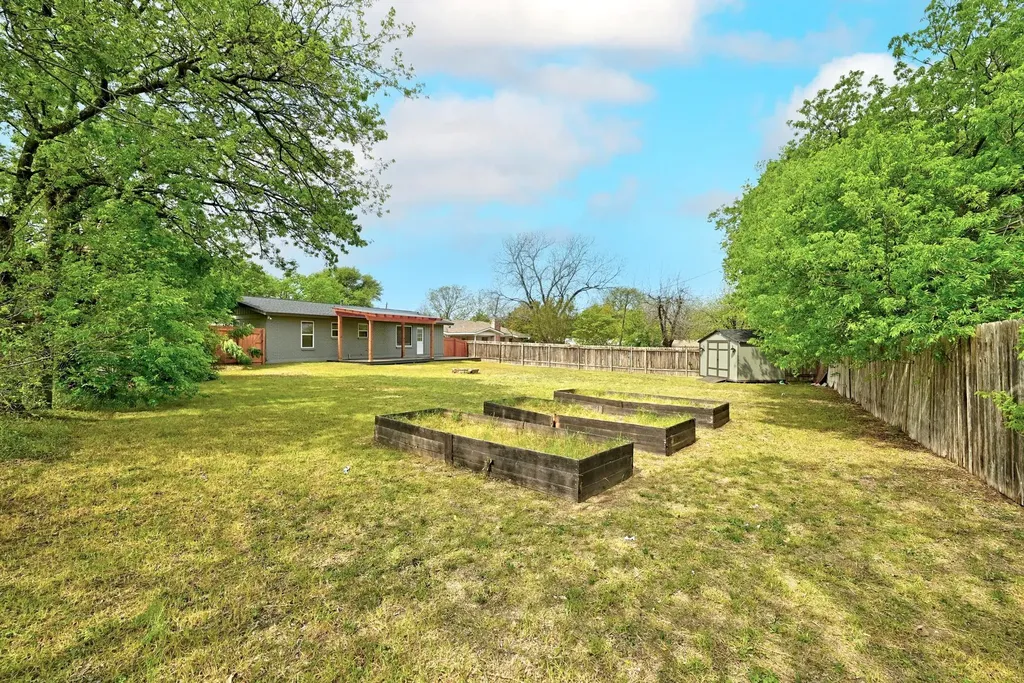 1204 Carrizo Terrace Austin TX 78758