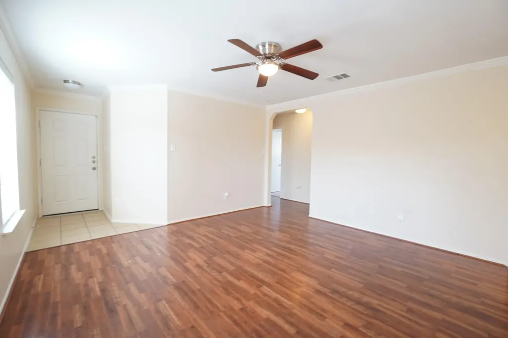 1107 Canada Wild Drive Buda TX 78610