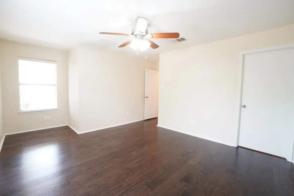 1107 Canada Wild Drive Buda TX 78610