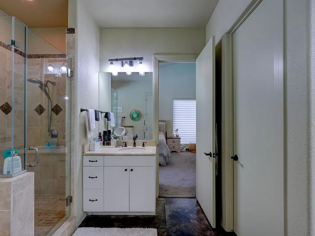 5910 Travis Woods Cove Austin TX 78734