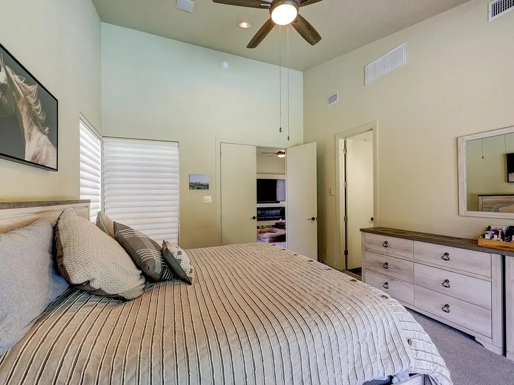 5910 Travis Woods Cove Austin TX 78734