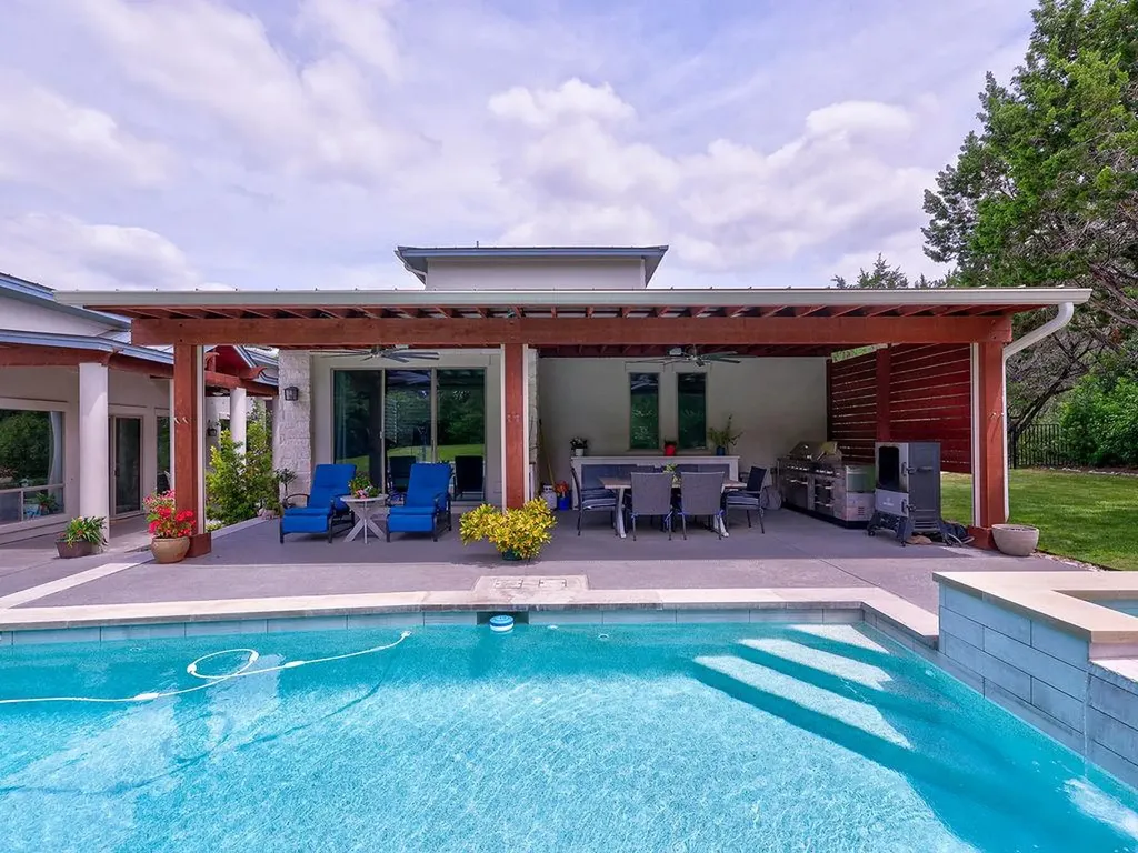 5910 Travis Woods Cove Austin TX 78734