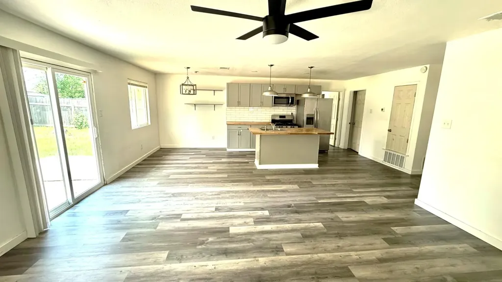 1307 Wroxton Way Round Rock TX 78664
