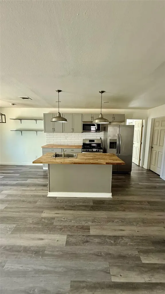 1307 Wroxton Way Round Rock TX 78664
