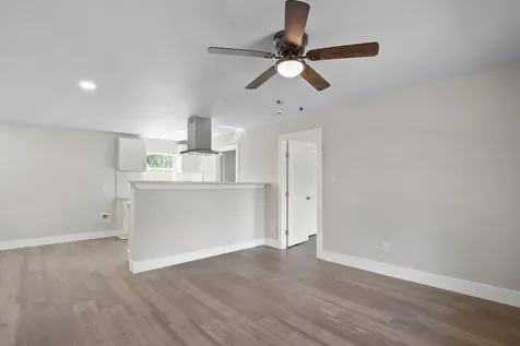 713 Burkett Street Taylor TX 76574