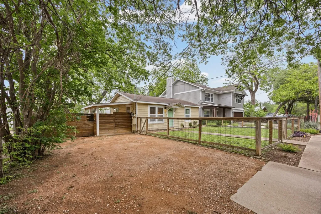 2403 S 2nd Street Austin TX 78704