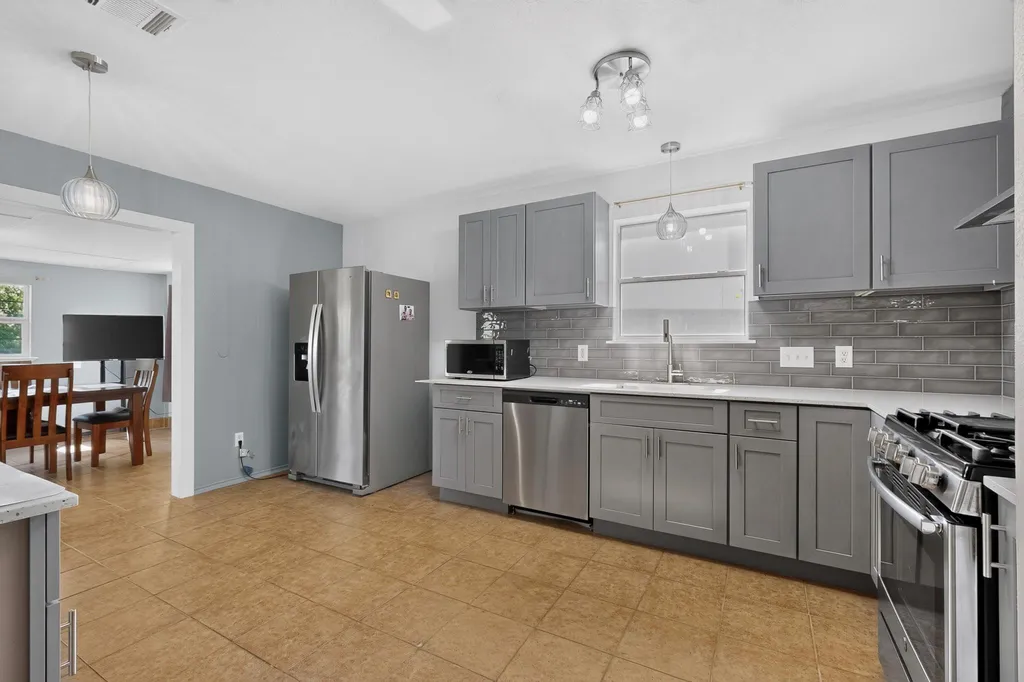 1415 Miss Allisons Way Pflugerville TX 78660