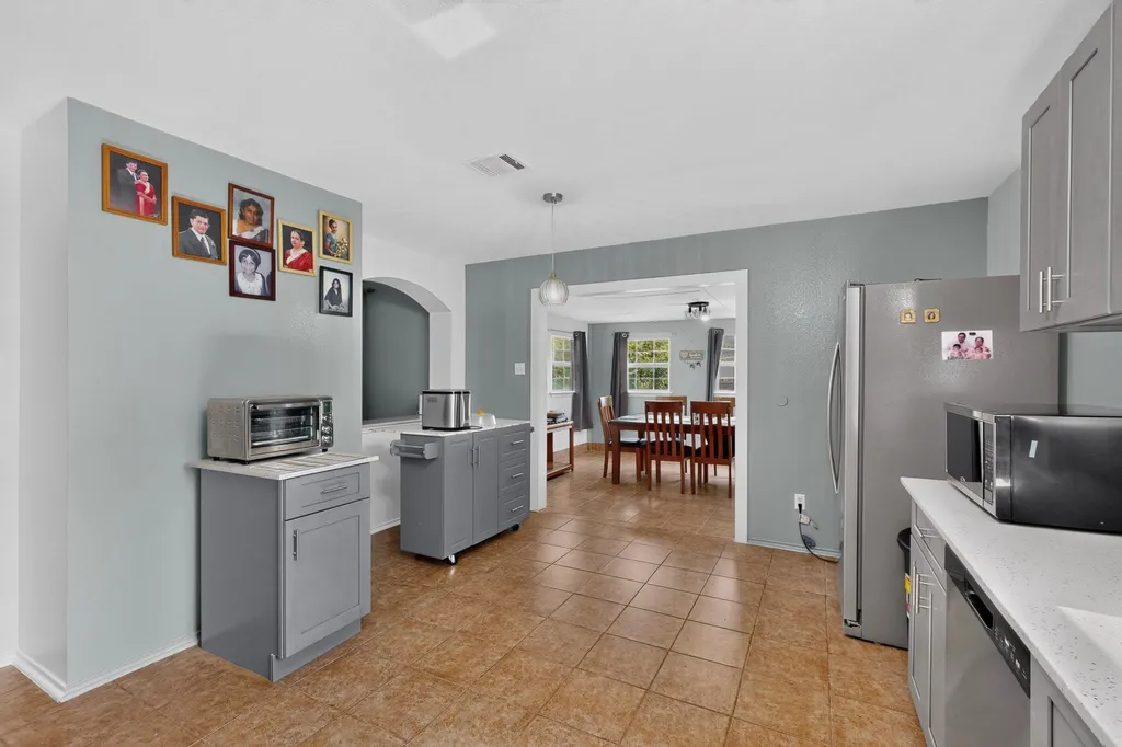 1415 Miss Allisons Way Pflugerville TX 78660