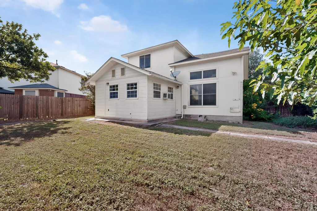1415 Miss Allisons Way Pflugerville TX 78660