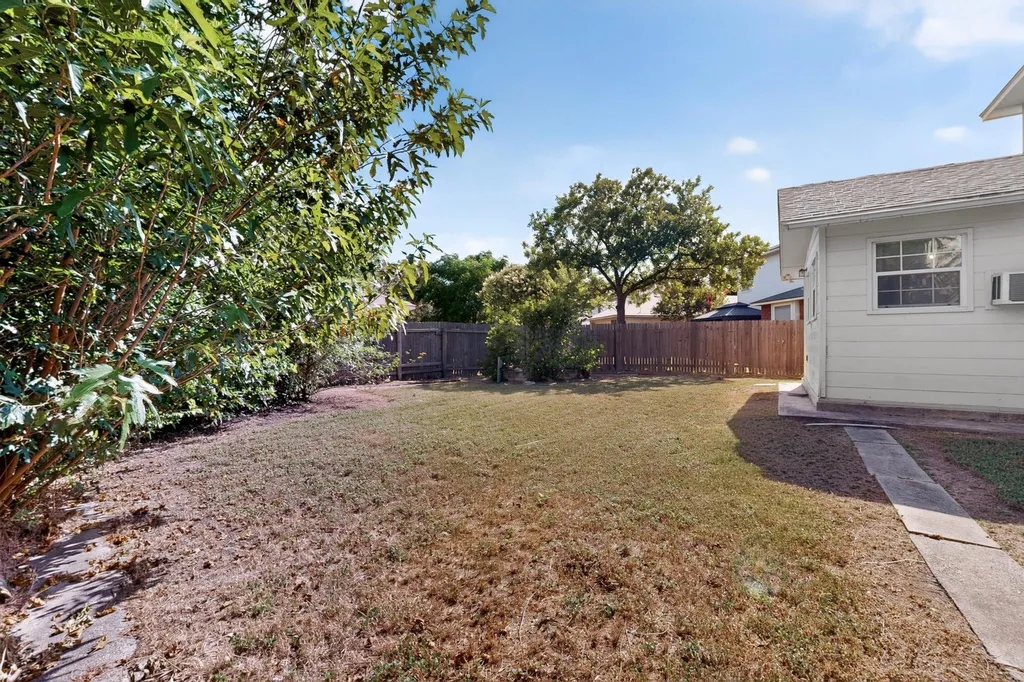 1415 Miss Allisons Way Pflugerville TX 78660