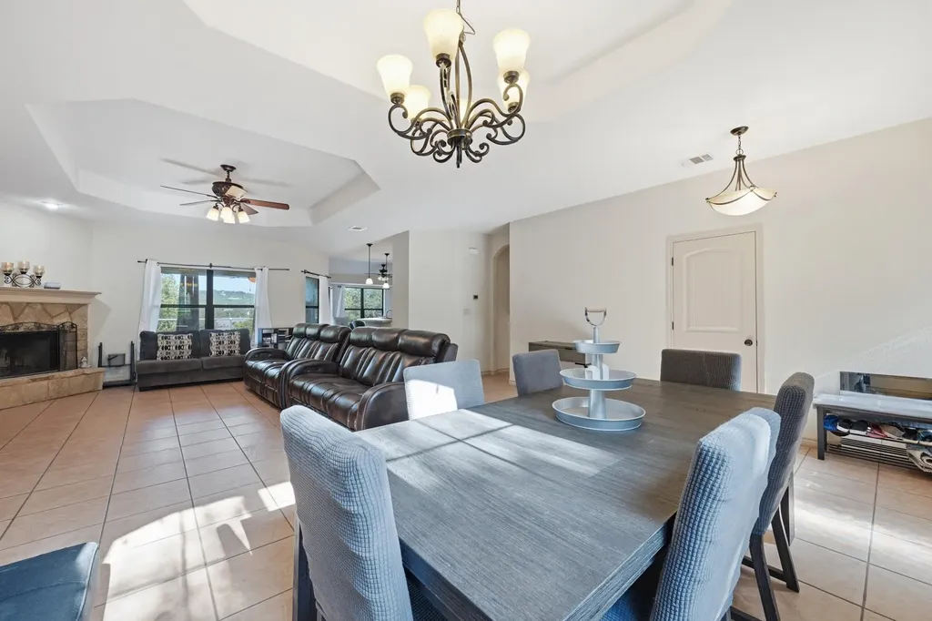 104 Cowal Drive N Spicewood TX 78669