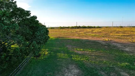 Tract 2 11.95 Ac - 1460 E State Highway 87 Nixon TX 78140