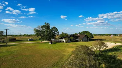Tract 2 11.95 Ac - 1460 E State Highway 87 Nixon TX 78140